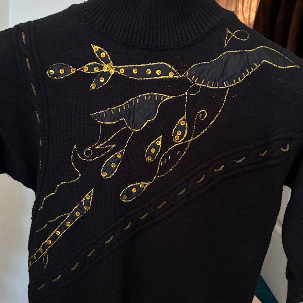 Vintage Fit Knit Black & Gold Sweater - Picture 2 of 10